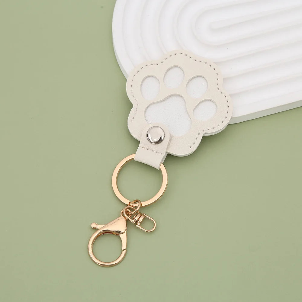 Dog Hair Collector Keychain Leather Pet Memorial Keepsake for Dogs and Cats, Fur Storage Pendant Charm Gift Keychain