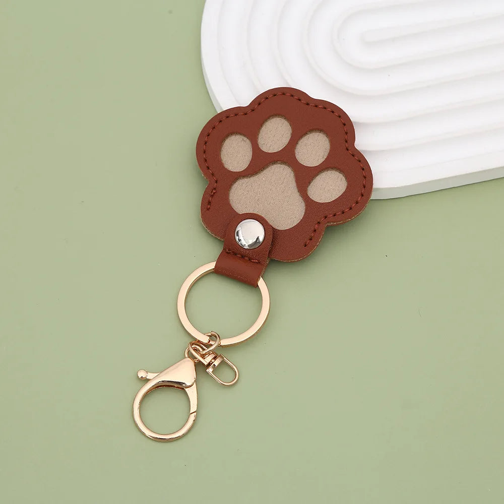 Dog Hair Collector Keychain Leather Pet Memorial Keepsake for Dogs and Cats, Fur Storage Pendant Charm Gift Keychain