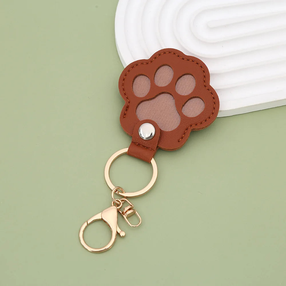 Dog Hair Collector Keychain Leather Pet Memorial Keepsake for Dogs and Cats, Fur Storage Pendant Charm Gift Keychain