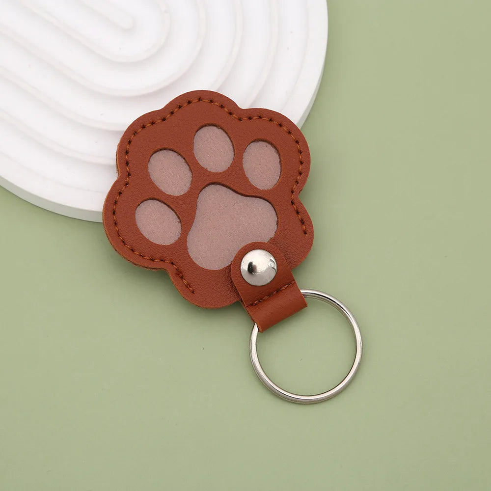 Dog Hair Collector Keychain Leather Pet Memorial Keepsake for Dogs and Cats, Fur Storage Pendant Charm Gift Keychain